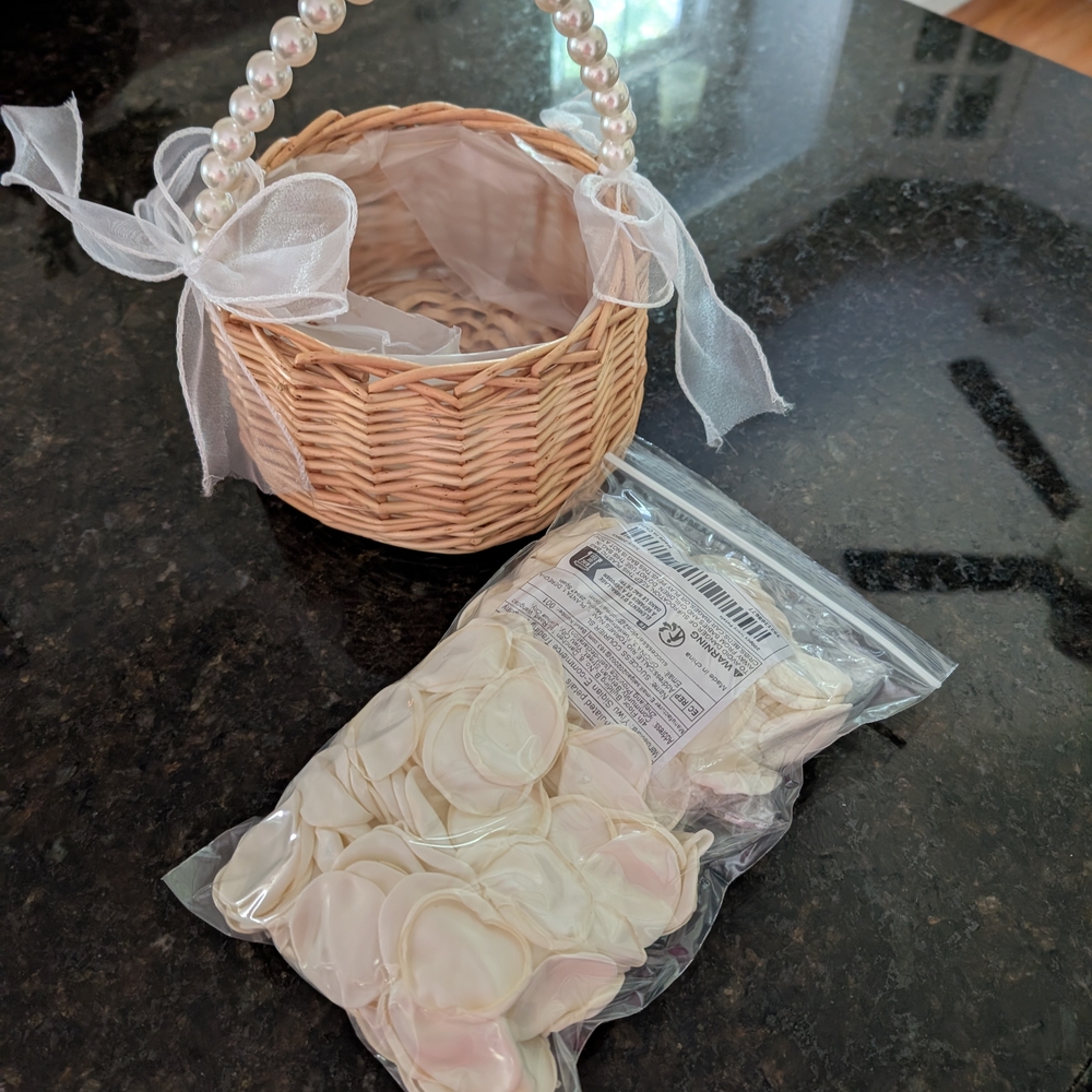 Pearl Handle Wicker Basket with Ivory Petals